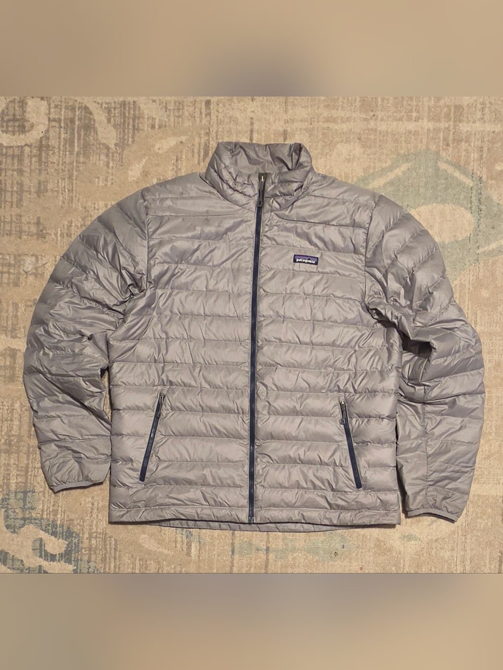 Patagonia Down Sweater Jacket. Gray. Size L. EUC